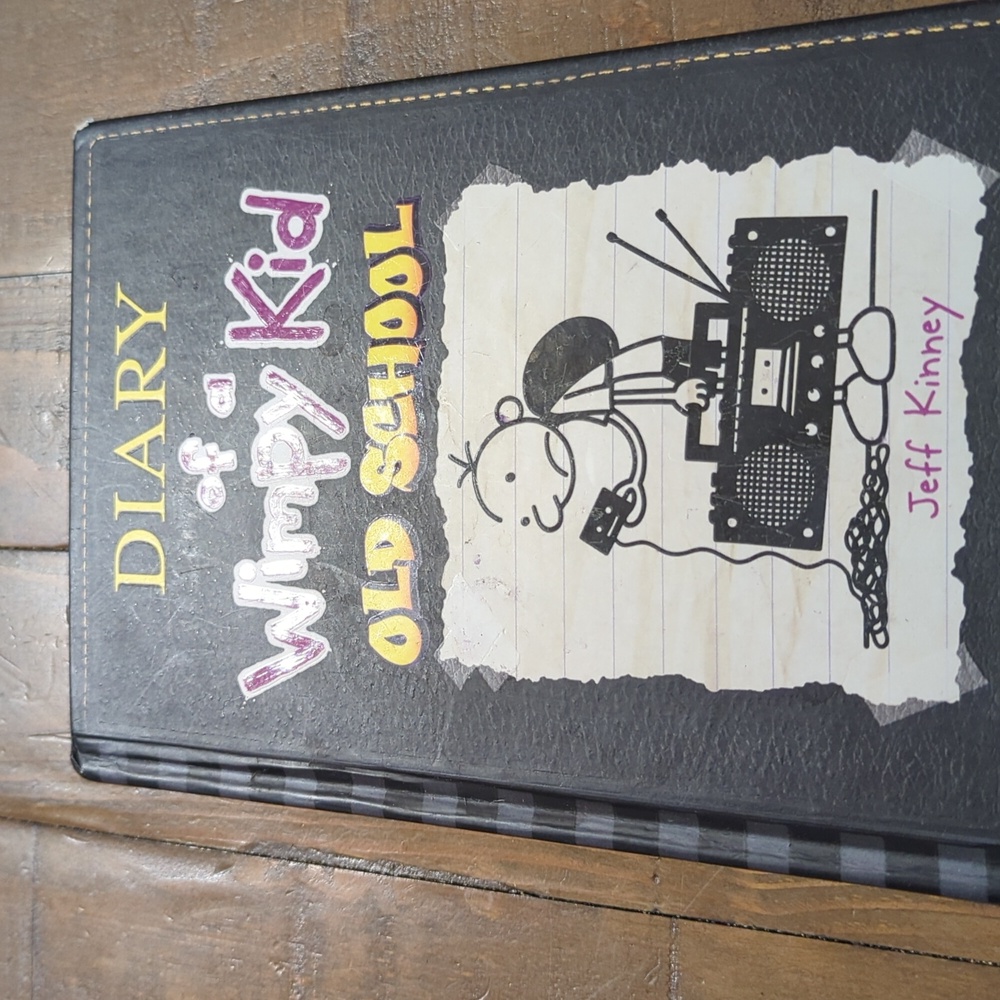 BUNDLE 2 Diary of a Wimpy Kid Old School